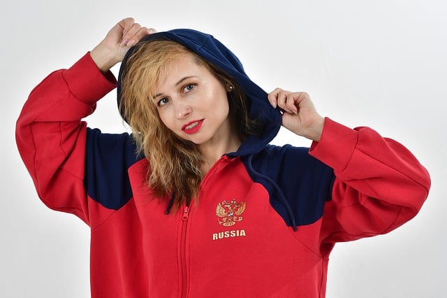 绝对死角，特拉布宗体育中场穆奇小角度任意球直接破门