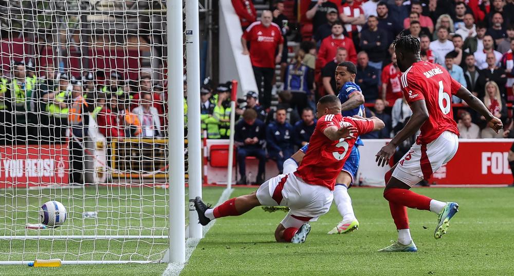 杨溢打出战略性意义！连进三分+灵活组织，解压徐杰并盘活胡明轩